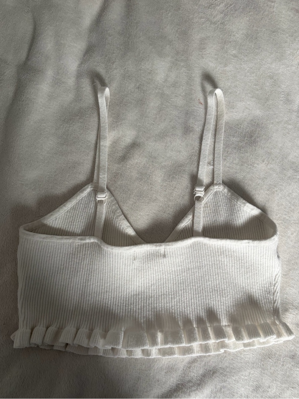 Ardene Ribbed Ruffle Hem Cropped Cami - Picture 3 of 4